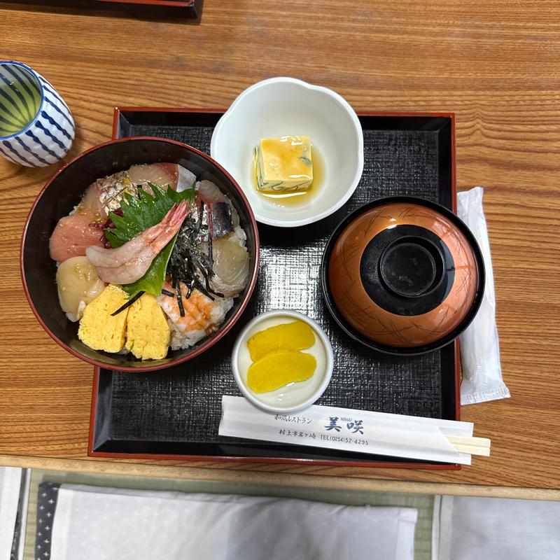 漁師丼(美咲和風レストラン )
