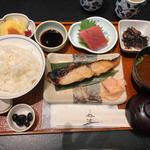 さしみ付き鈴波御膳