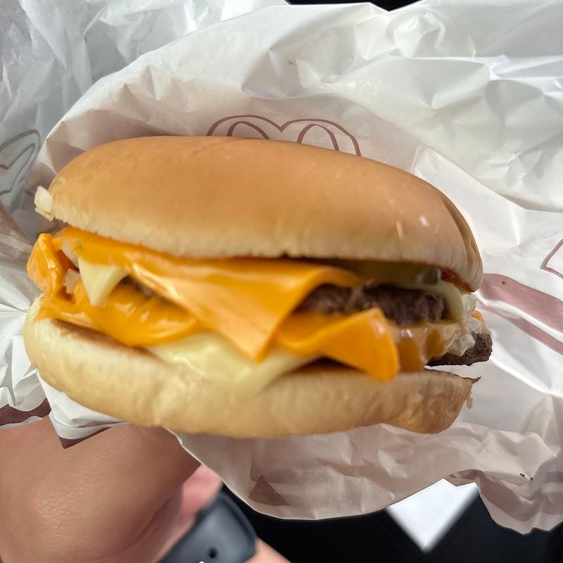 チーズチーズダブルチーズバーガー(マクドナルド 新潟亀貝店)
