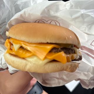 チーズチーズダブルチーズバーガー(マクドナルド 新潟亀貝店)