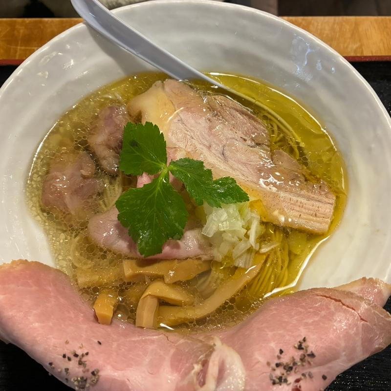 チャーシュー塩ラーメン(麺屋 卓朗商店 （めんや たくろうしょうてん）)