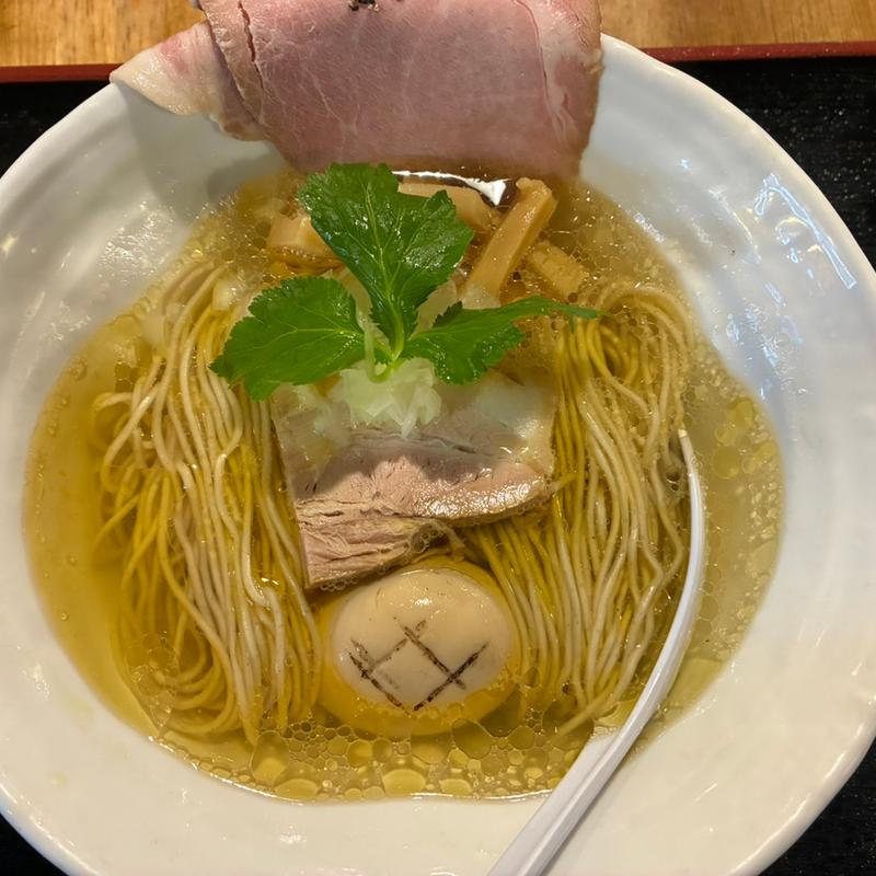 塩くん玉ラーメン(麺屋 卓朗商店 （めんや たくろうしょうてん）)