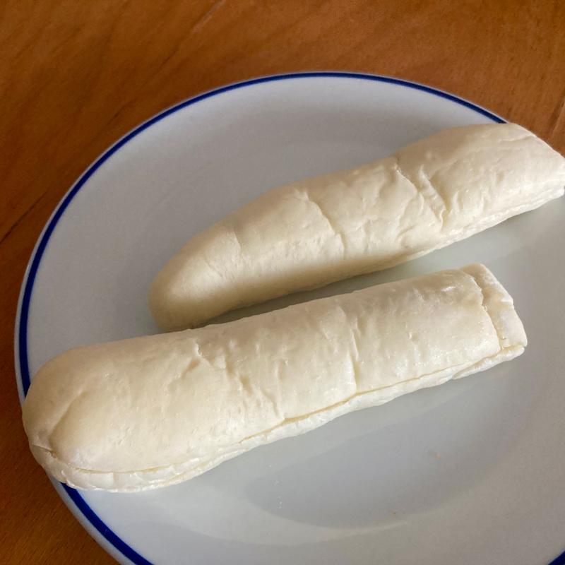 ホワイトキャラメルロール(志津屋 大手筋店 )