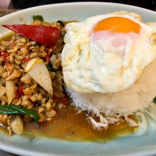 ガパオライスランチ