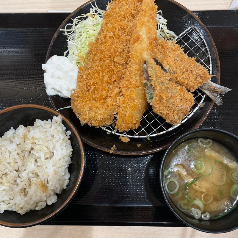 梅しそいわし海鮮ミックスフライ定食(豚屋とん一 ゆめタウン広島店 （ブタヤトンイチ）)