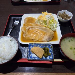 豚生姜焼き定食