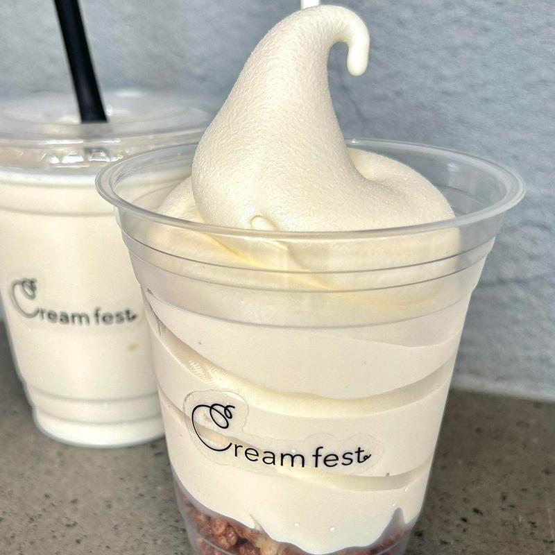 濃厚ソフトクリーム(クリームフェスト 京都駅前店)