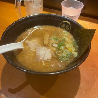 豚骨醤油ラーメン