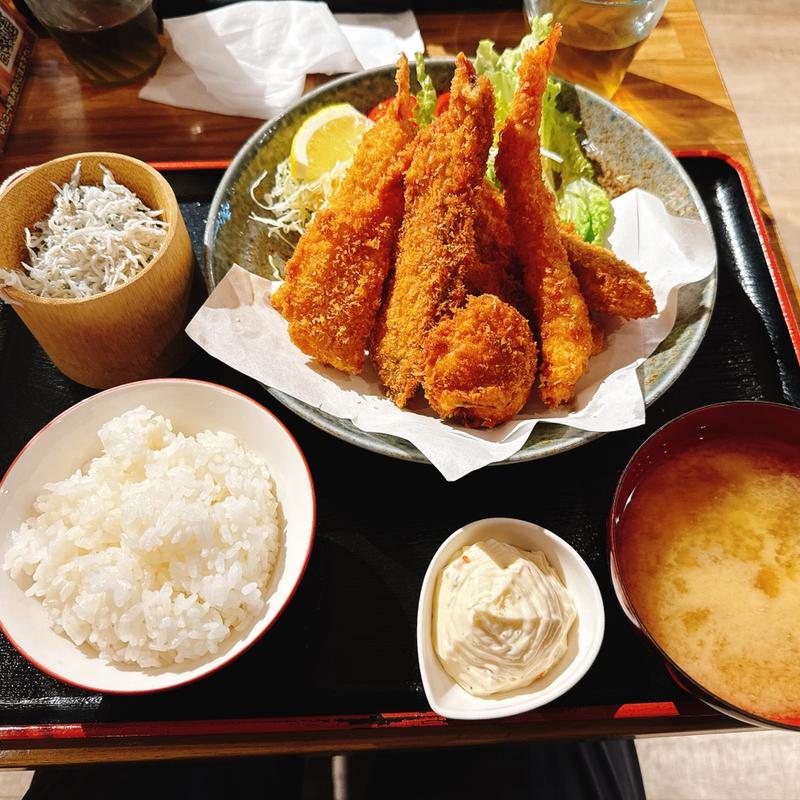 浜のフライ定食(きんちゃく家 )