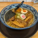 淡麗チャーシュー麺(麺や響)