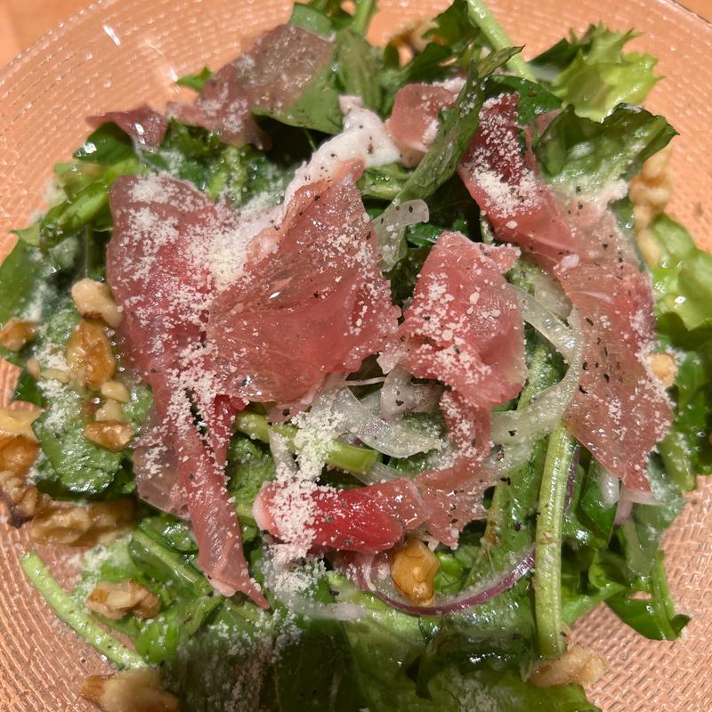 霧島黒豚生ハムとルッコラのサラダ〜日向夏ドレッシング〜(ヱビスバー 札幌アピア店 (YEBISU BAR Sapporo Apia))