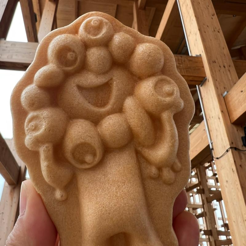 ミャクミャクアイスモナカ(2025年日本国際博覧会（大阪・関西万博）会場)