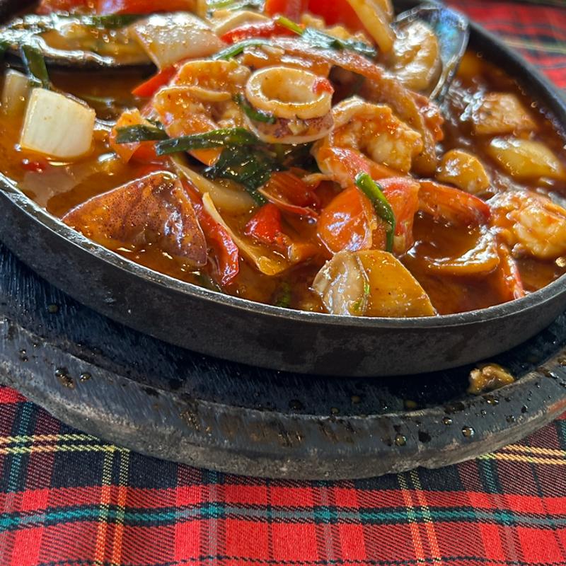 SEAFOOD JAN RON 铁板海鲜 (コーダム キッチン)