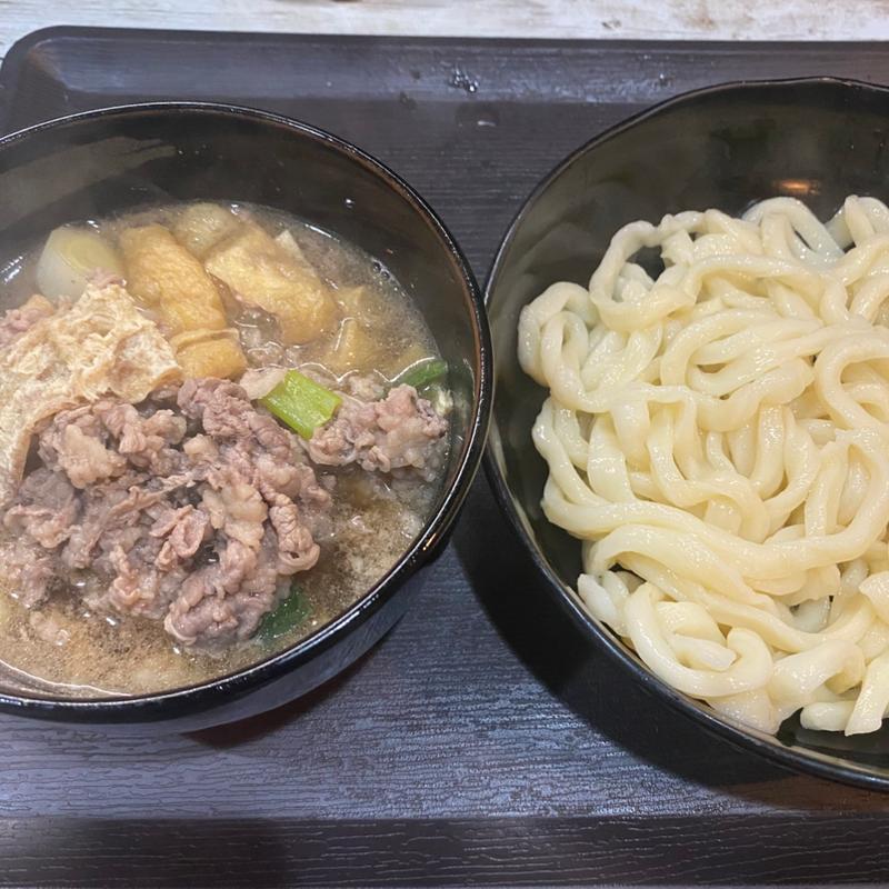 牛バラ肉汁うどん(肉汁うどんの武蔵野うどんあっとん)