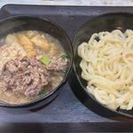 牛バラ肉汁うどん(肉汁うどんの武蔵野うどんあっとん)
