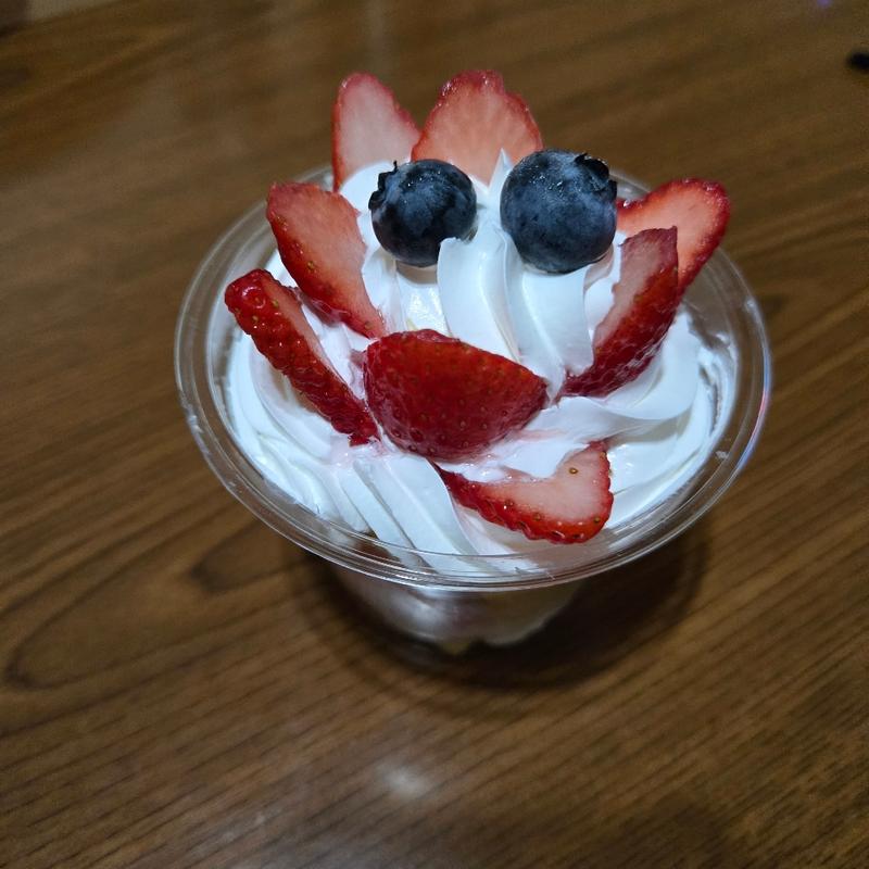 フルーツパフェ(ベイシアFoods Park太田丸山店)