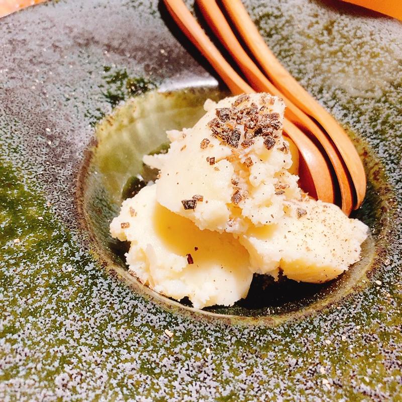 いぶりがっこ入りポテサラ(Bistro Ruelle)