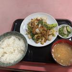 ホルモン炒め定食