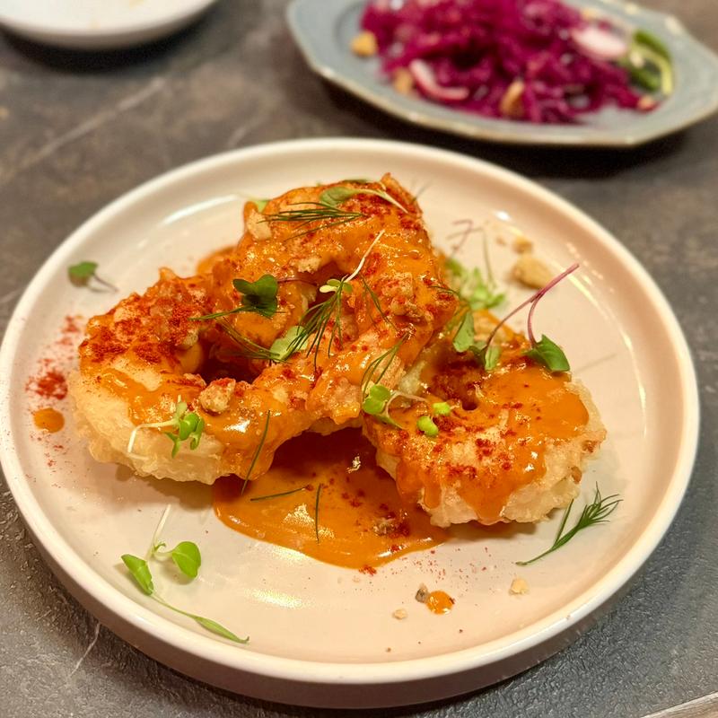 海老フリット　海老のビスクソースマヨネーズ(新宿オイスターバーワーフ)