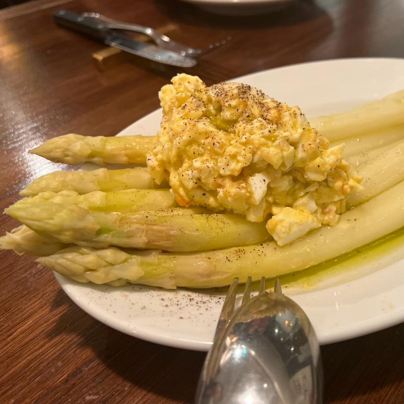 ホワイトアスパラガスのバッサーノ風(オルランド （Orlando）)