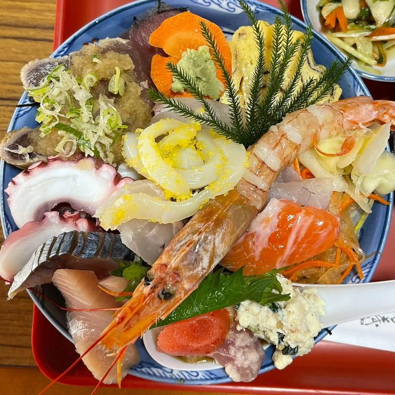 海鮮丼(魚春)