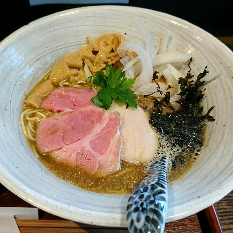 (メンドコロ キナリ)