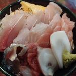 三色丼(よし祥)