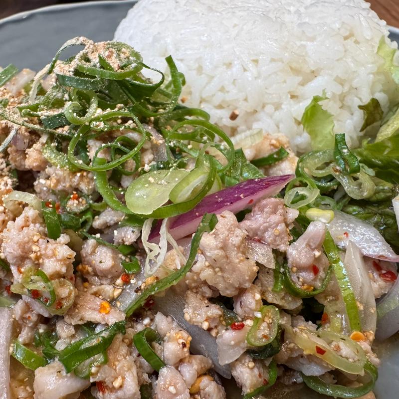 ラープガイ(HEY! BROTHER POM (ヘイ！ブラザーポム))