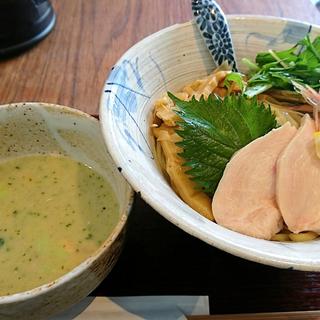 (メンドコロ キナリ)