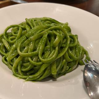 リングイネのバジルソース