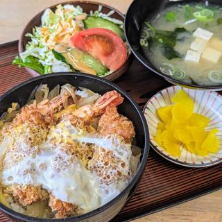 エビフライ丼