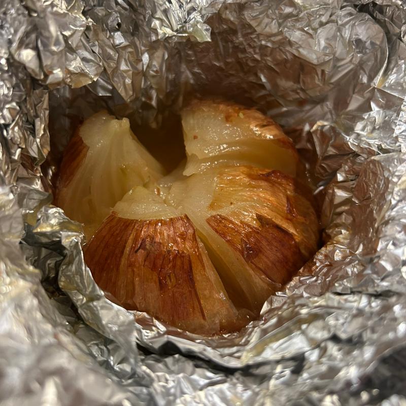 新玉ねぎの酒盗バター(炉端亜紗 喜三郎 （Robata ASA KISABURO）)