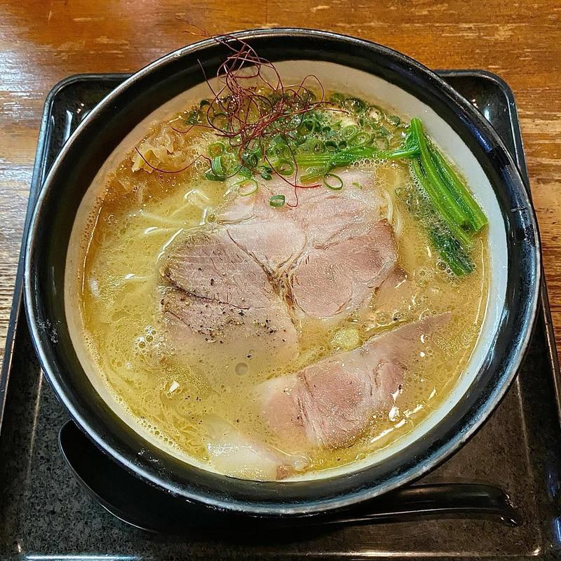 濃厚塩らーめん(西天満 麺乃家)