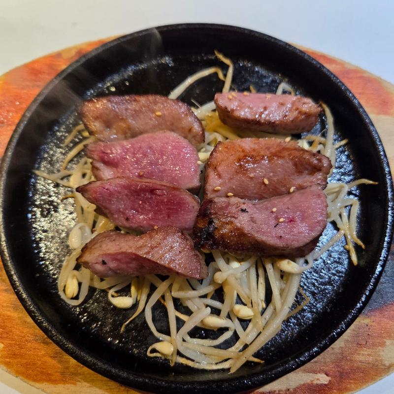 厚切り上塩タン(韓美屋じゃじゃ)