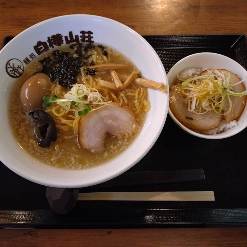 塩ラーメン(初代 横浜ハンマーヘッド店)