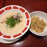 豚骨ラーメン
