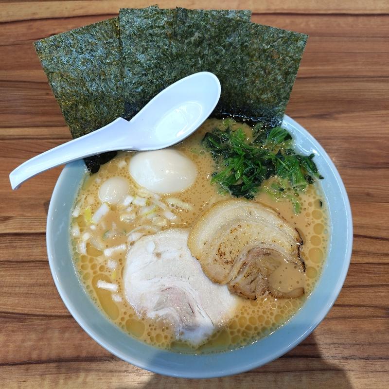 魂心ラーメン(みそ)(横浜家系ラーメン佐久平魂心家)