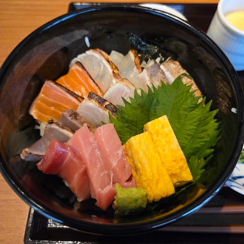 炙り海鮮丼セット(肉割烹 燎)