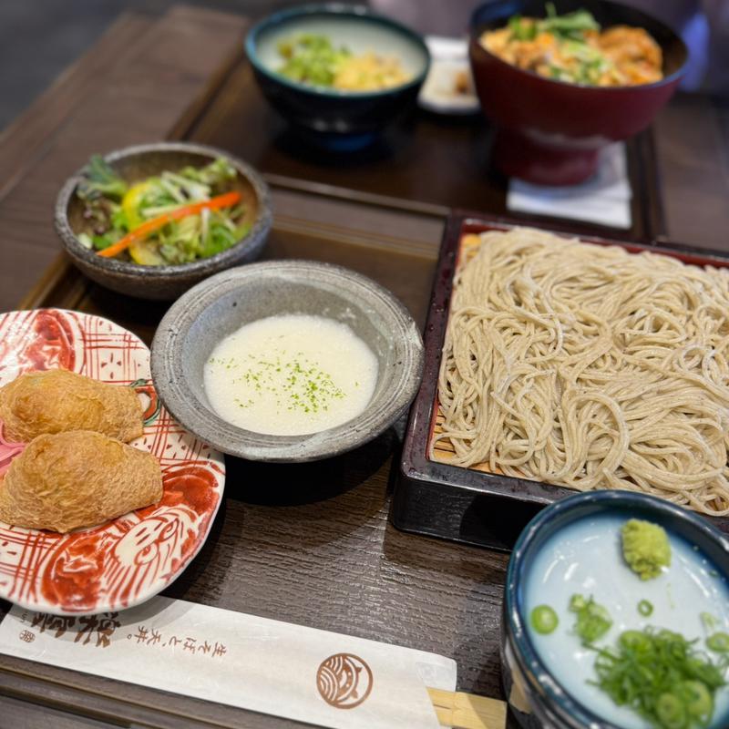 山かけせいろ蕎麦(生そばと、丼。楽雲)
