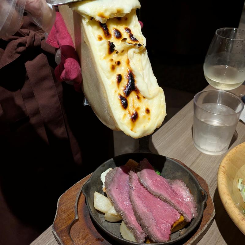 季節野菜とローストビーフのグリル(Cheese Meets Meat YOKOHAMA)