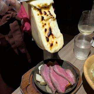 季節野菜とローストビーフのグリル(Cheese Meets Meat YOKOHAMA)