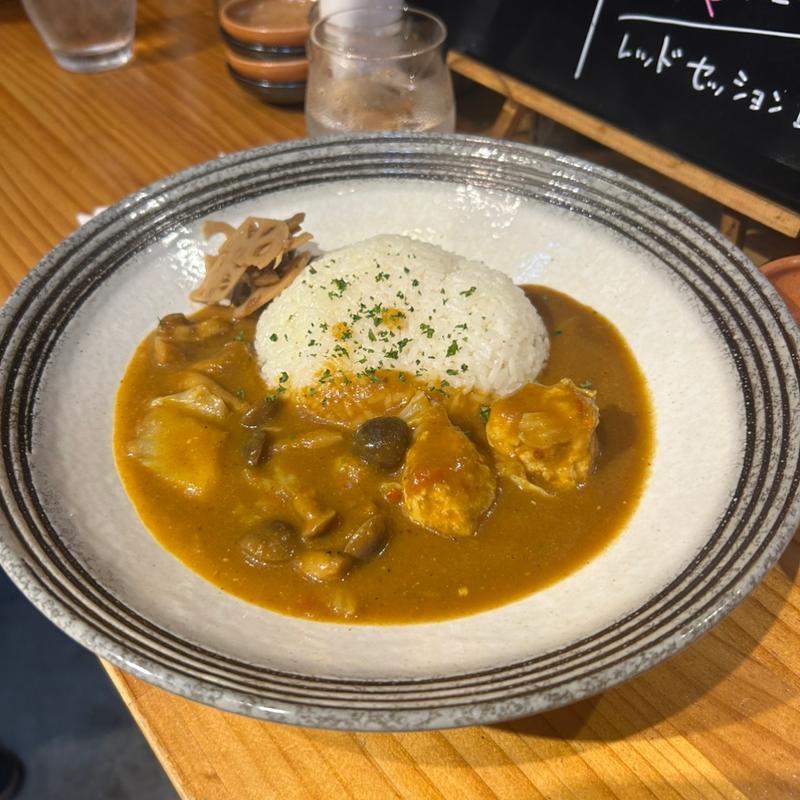 カレーライスSET(カレーライス+前菜プレート)(立ち呑み 桃谷きよはら treee Act.3)