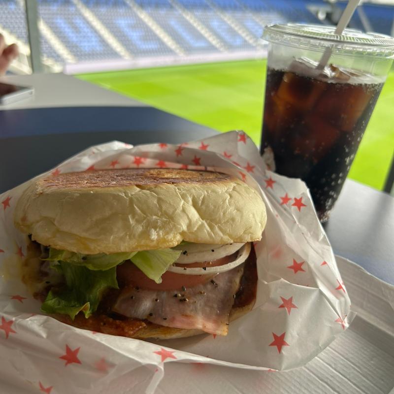 ベーコンチーズバーガー(スタミナ本舗Kaya)