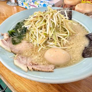 ネギラーメン 中 チャーシュー2枚 味玉