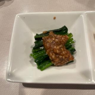 お通し　ごまほうれん草(石亭)