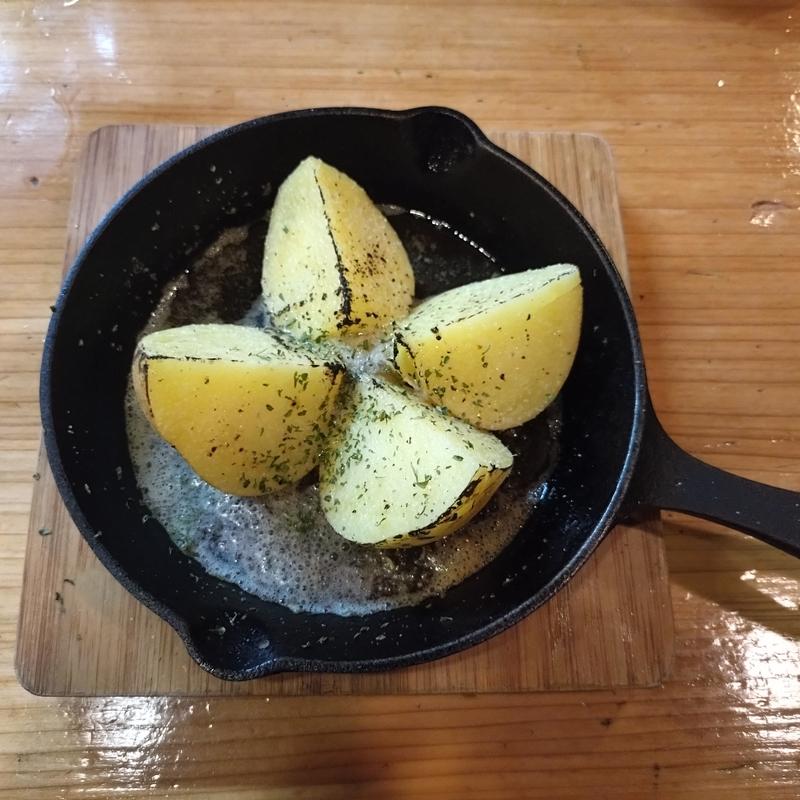 じゃがバタ塩(炭火やきとり 恵 （メグミ）)