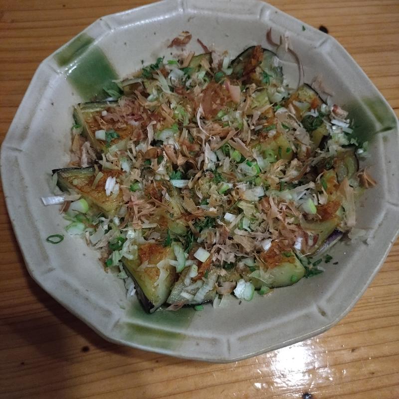 薬味たっぷり焼きナス(炭火やきとり 恵 （メグミ）)