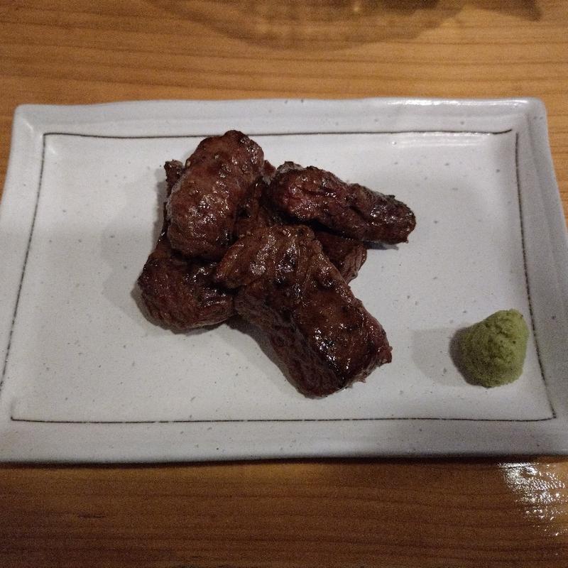 牛ハラミ炭火焼き(炭火やきとり 恵 （メグミ）)