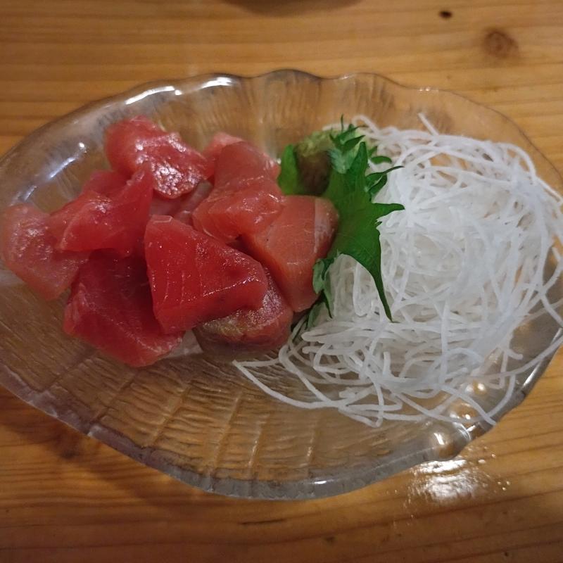 まぐろブツ(炭火やきとり 恵 （メグミ）)