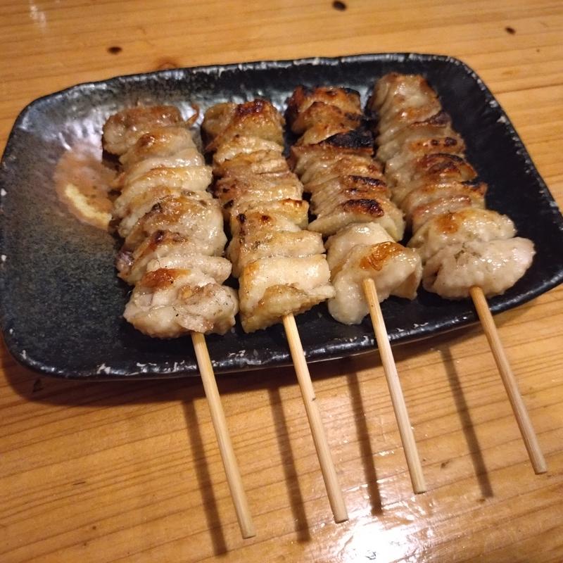 皮(炭火やきとり 恵 （メグミ）)